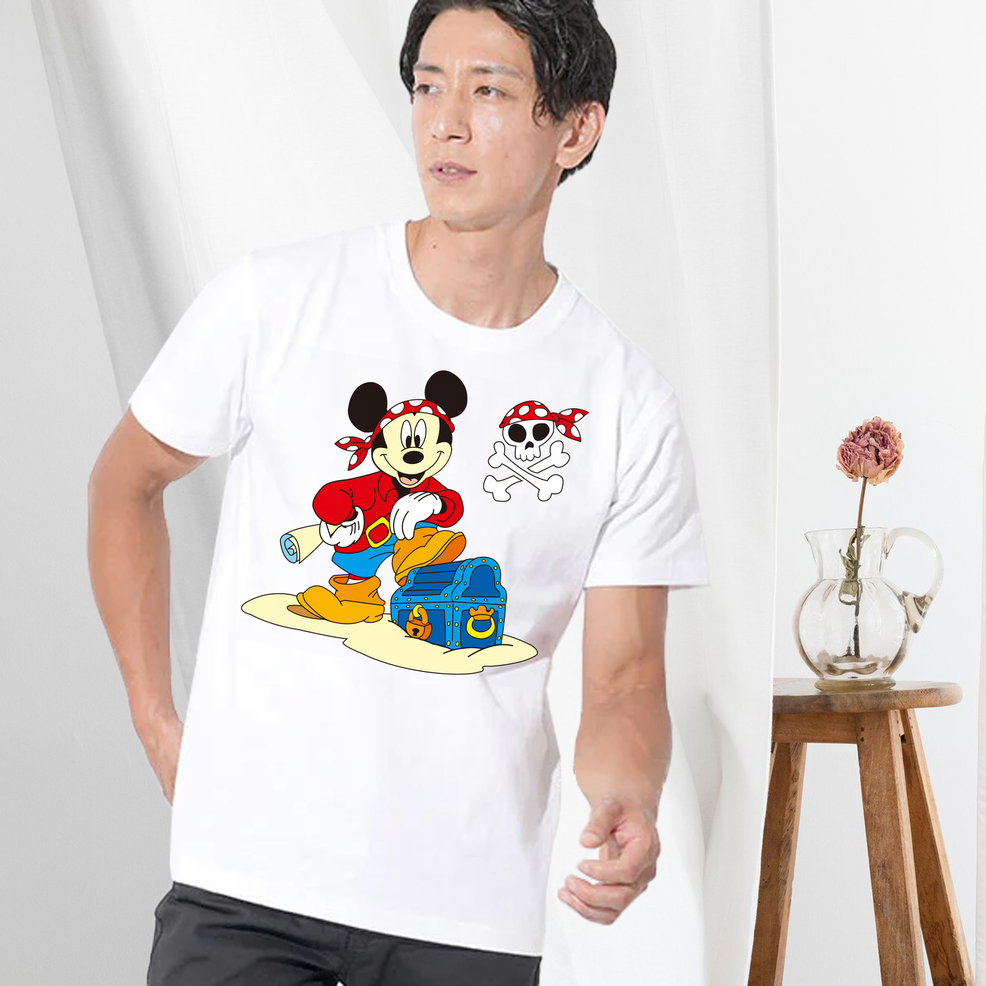 ミッキーマウス Mickey Mouse 綿100％ メンズ半袖Tシャツ｜肌触りやわらか＆通気性