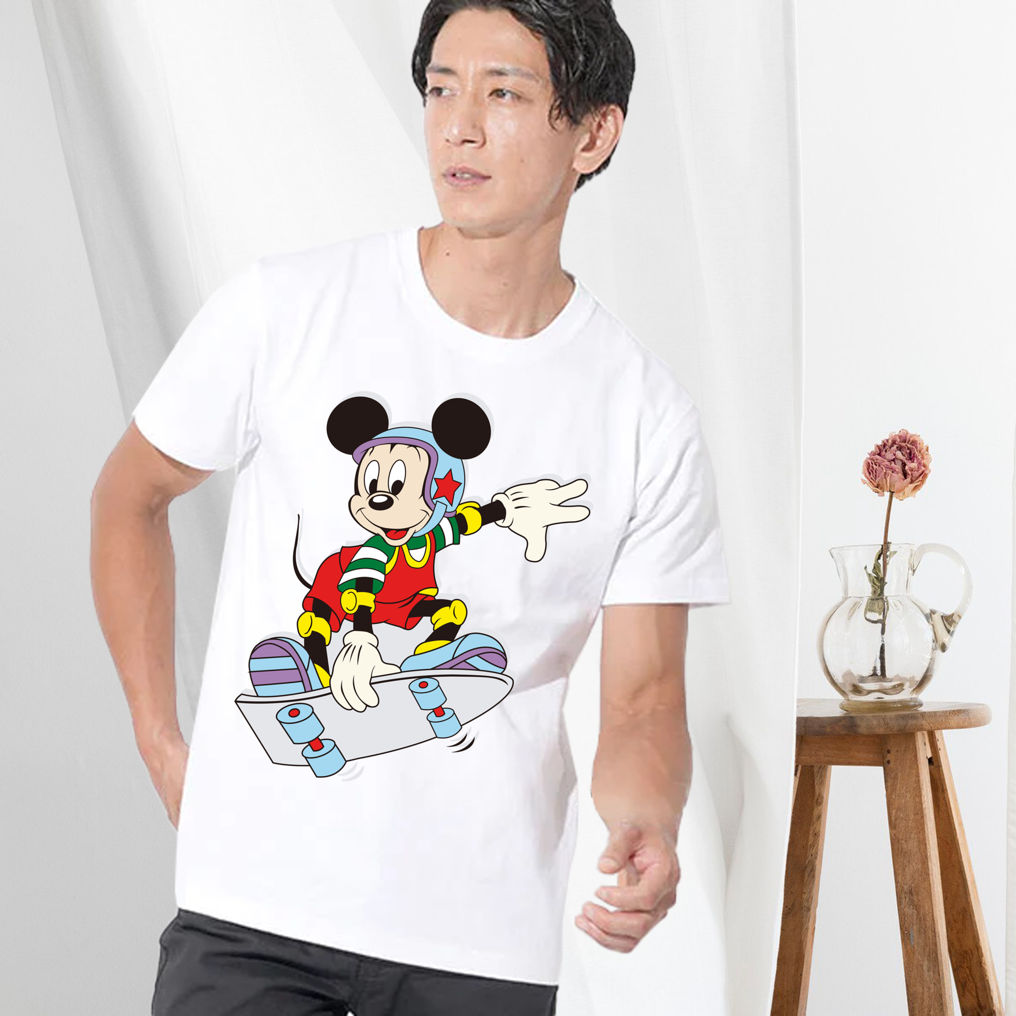 ミッキーマウス Mickey Mouse 綿100％ メンズ半袖Tシャツ｜肌触りやわらか＆通気性