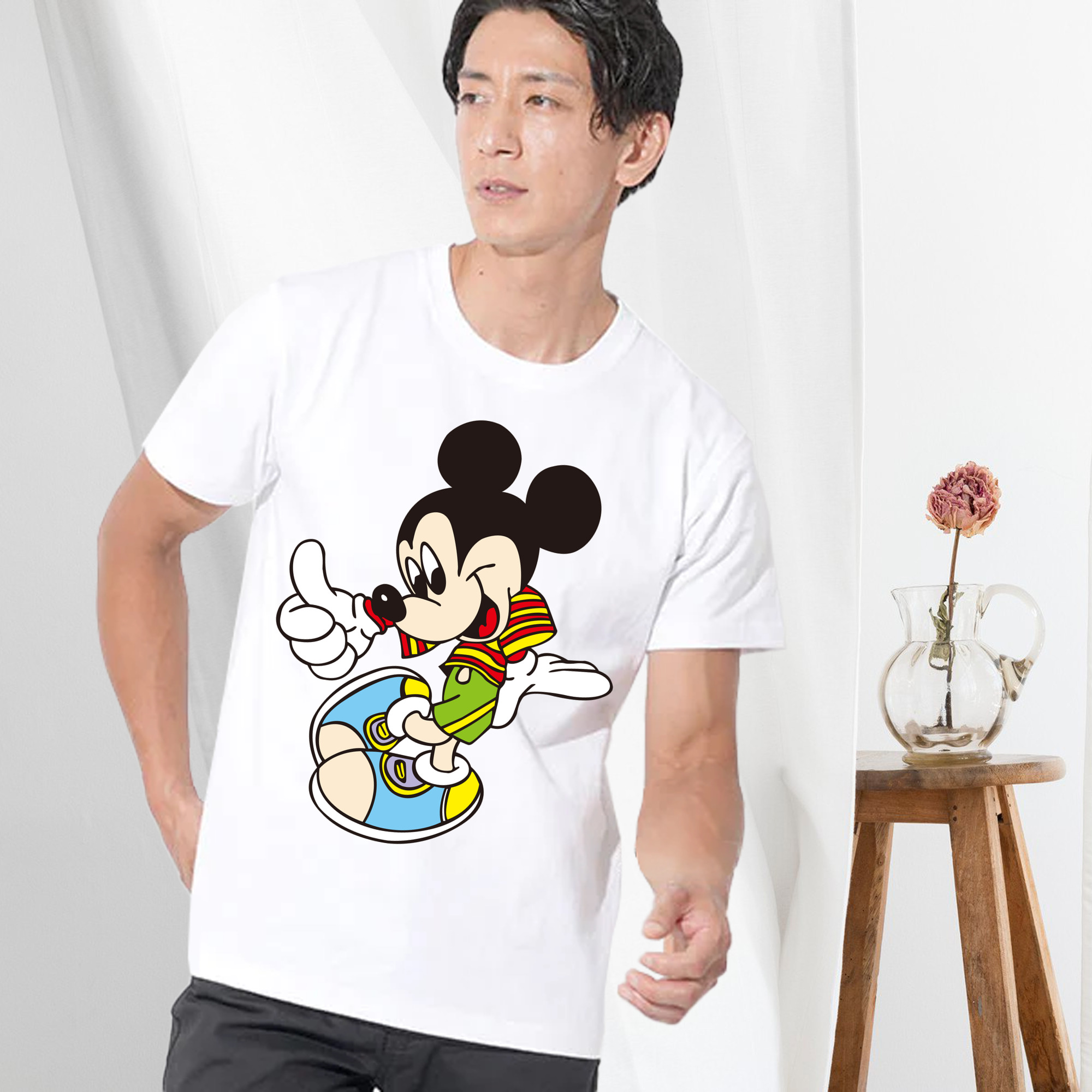 ミッキーマウス Mickey Mouse 綿100％ メンズ半袖Tシャツ｜肌触りやわらか＆通気性