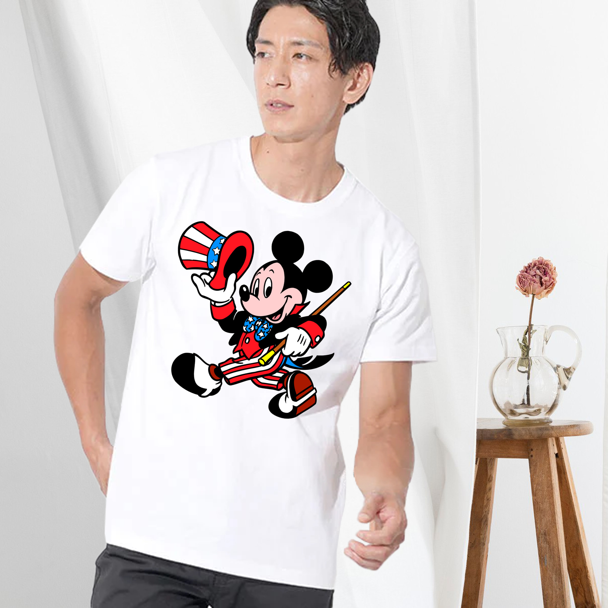 ミッキーマウス Mickey Mouse 綿100％ メンズ半袖Tシャツ｜肌触りやわらか＆通気性