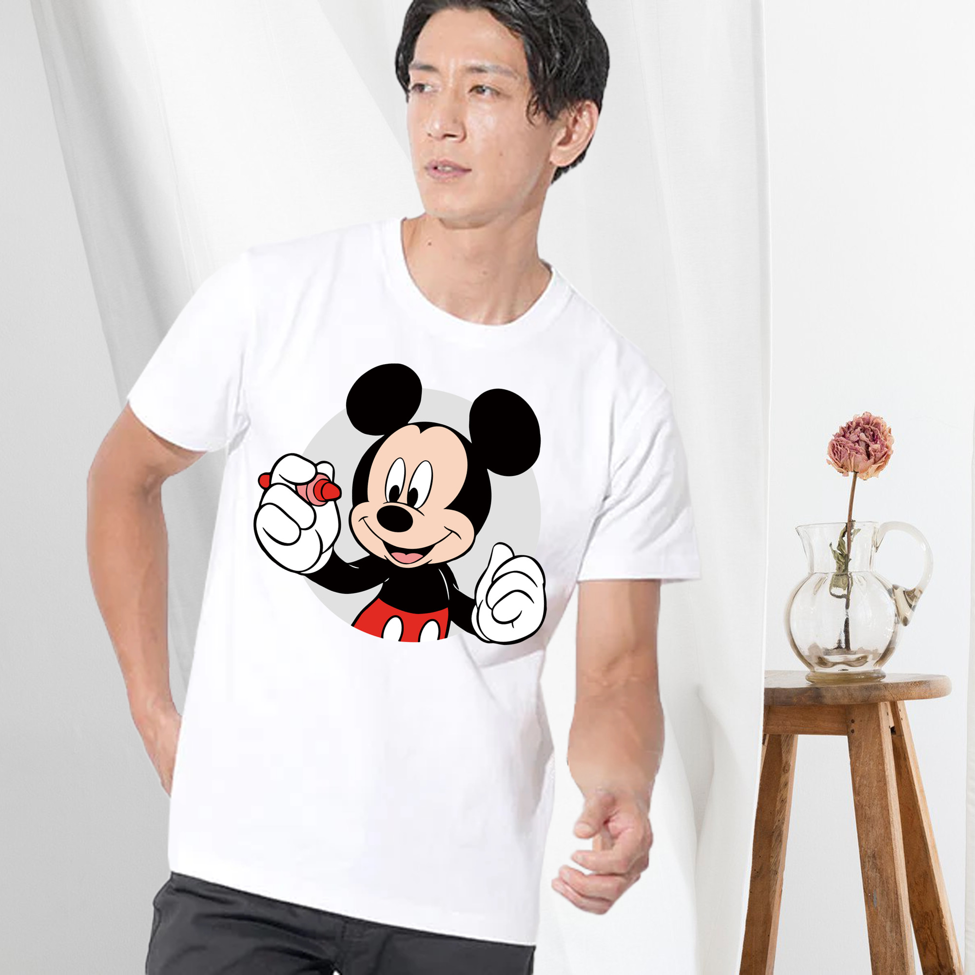 ミッキーマウス Mickey Mouse 綿100％ メンズ半袖Tシャツ｜肌触りやわらか＆通気性