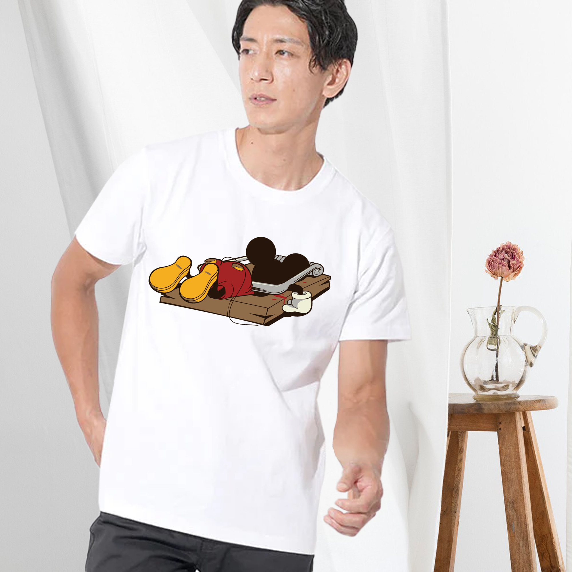 ミッキーマウス Mickey Mouse 綿100％ メンズ半袖Tシャツ｜肌触りやわらか＆通気性