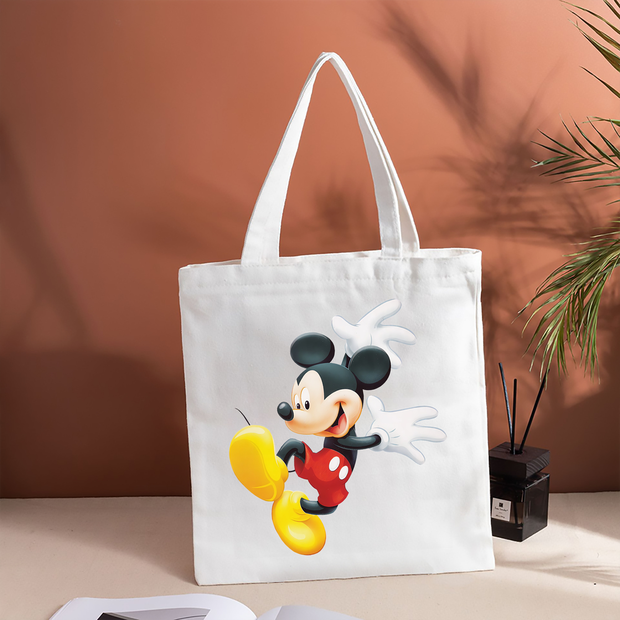 ミッキーマウス Mickey Mouse 縦型キャンバス生地手提げバッグ　トートバッグ