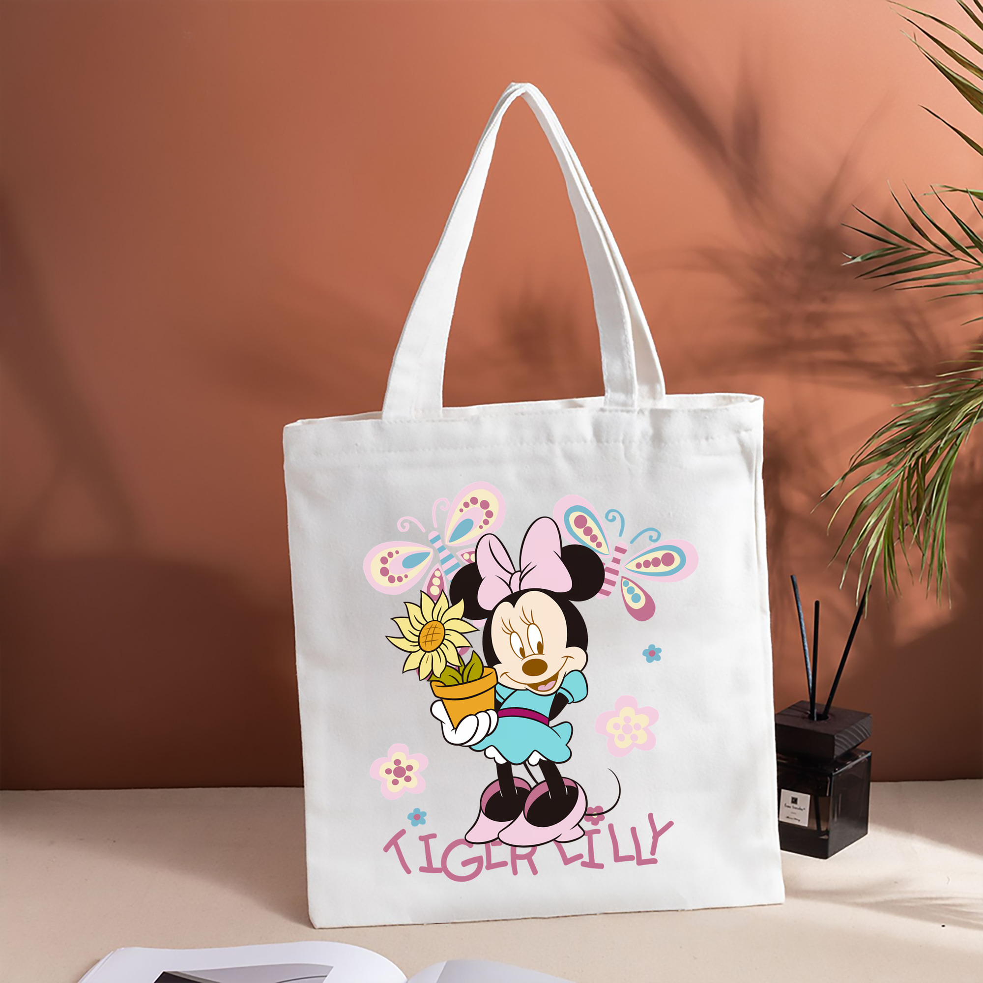 ミッキーマウス Mickey Mouse 縦型キャンバス生地手提げバッグ　トートバッグ