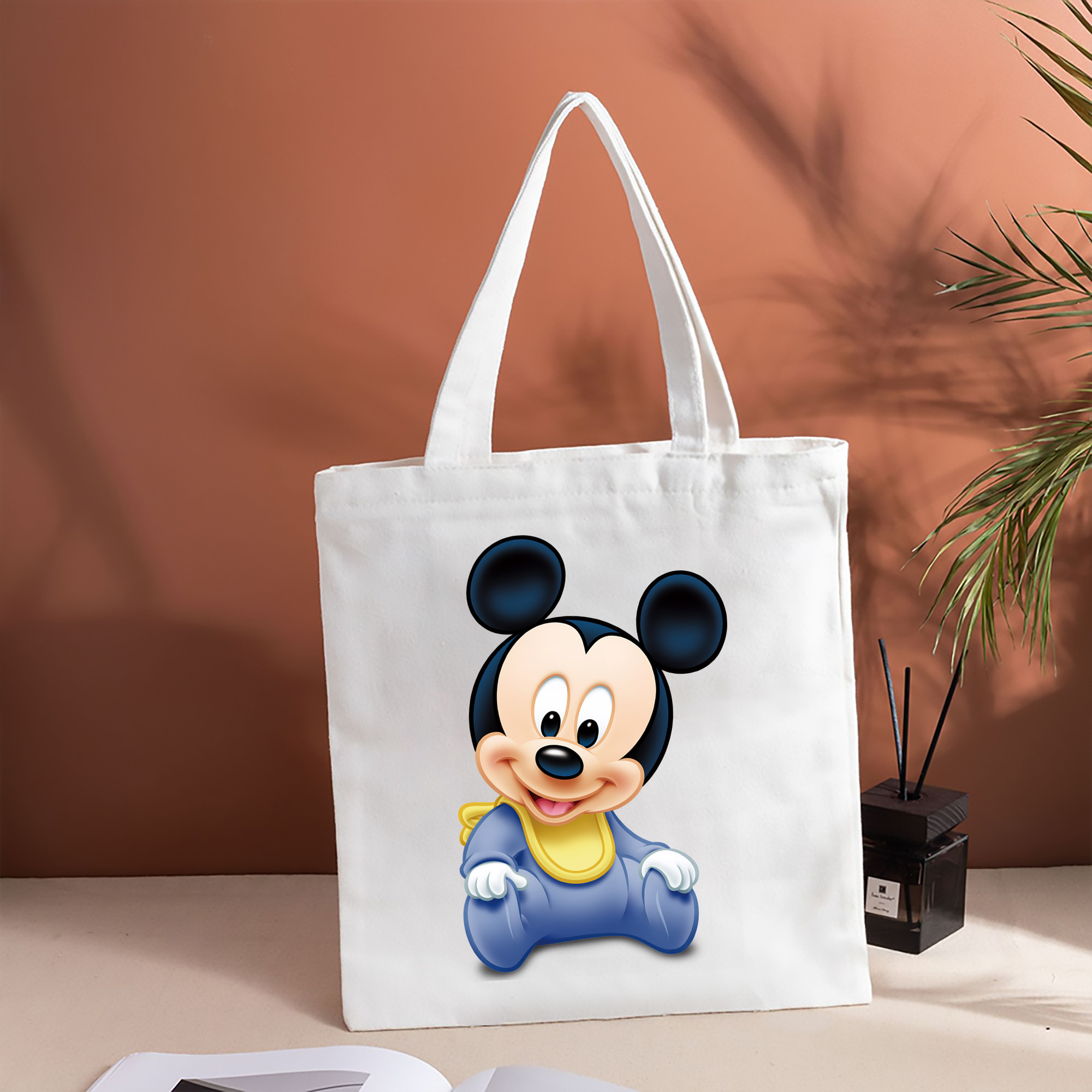 ミッキーマウス Mickey Mouse 縦型キャンバス生地手提げバッグ　トートバッグ