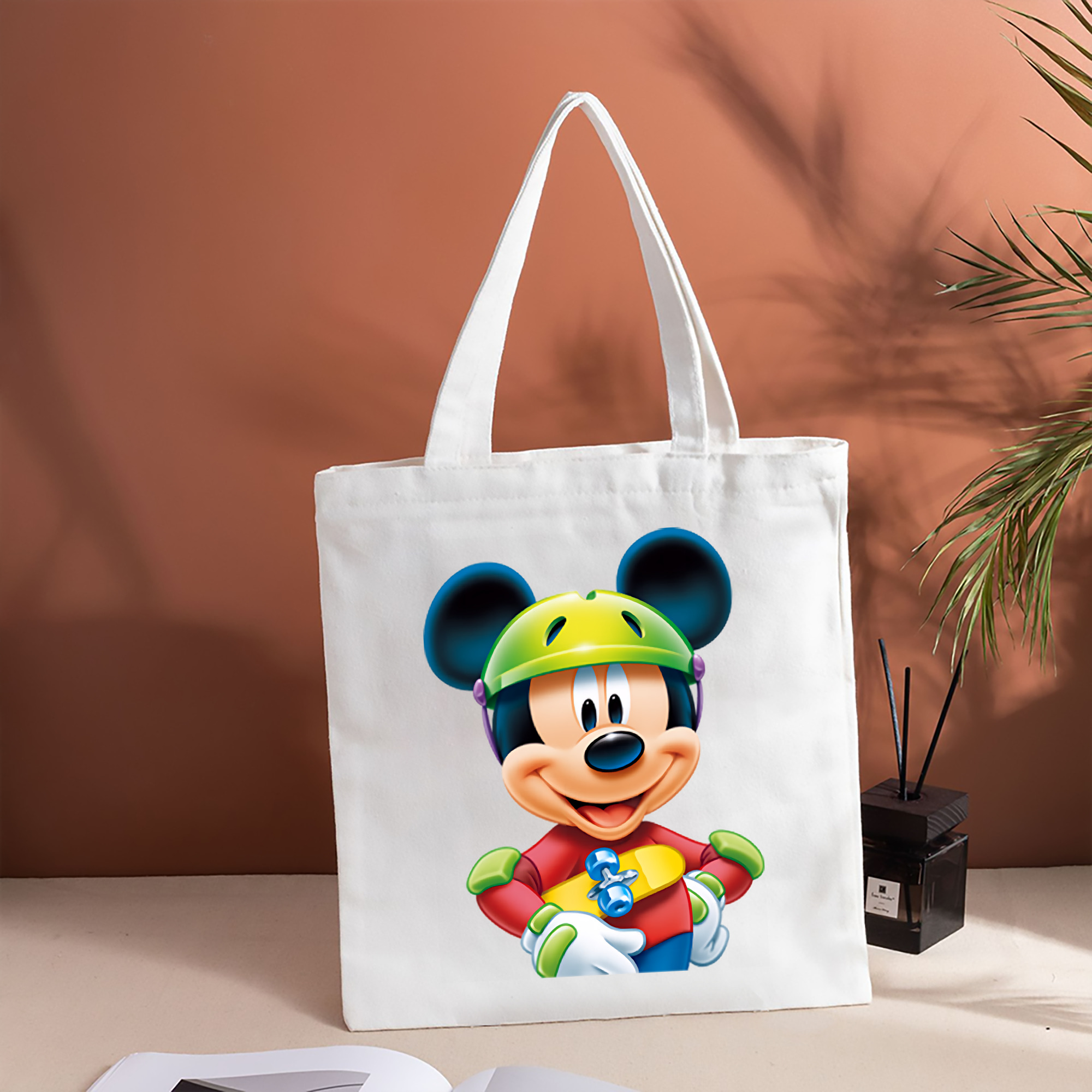 ミッキーマウス Mickey Mouse 縦型キャンバス生地手提げバッグ　トートバッグ