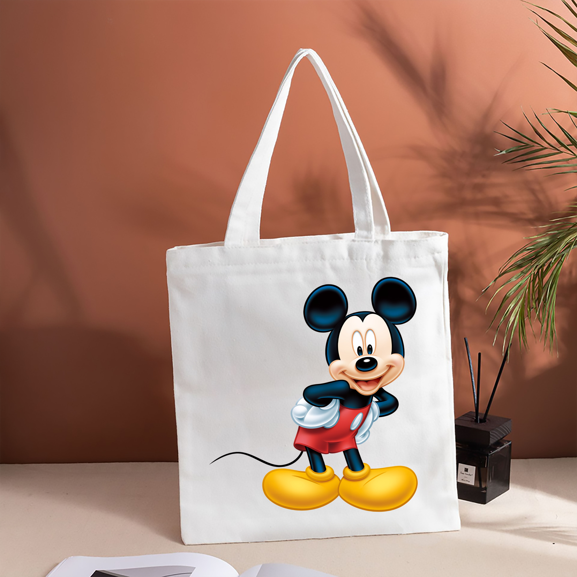 ミッキーマウス Mickey Mouse 縦型キャンバス生地手提げバッグ　トートバッグ